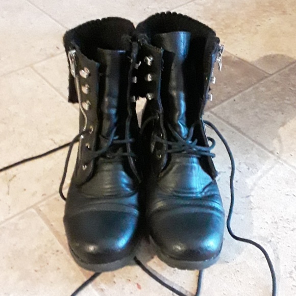 Black Mk boots - Picture 2 of 2